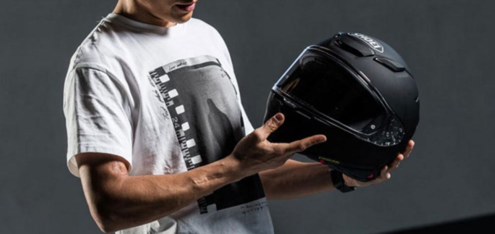 Ποιο είναι το πιο ελαφρύ κράνος μηχανής: Η εμμονή των γραμμαρίων